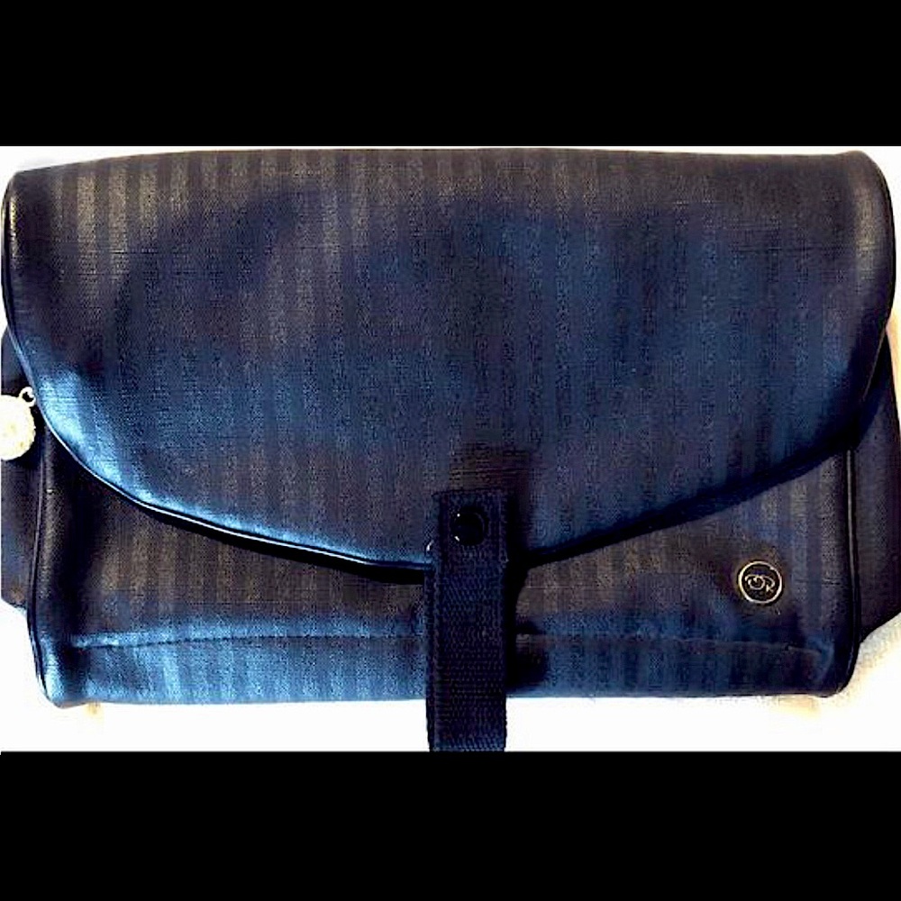 Oscar De La Renta Travel Cosmetic Bag